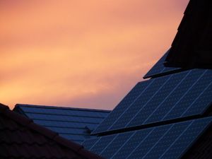 Nova vrsta solarnih ćelija kojom će se proizvoditi električna energija čak i noću