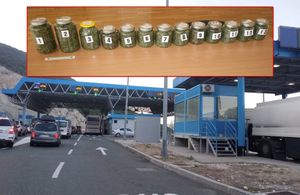 Na graničnom prijelazu Klek uhvaćen Čeh koji je u staklenkama prevozio preko 900 grama marihuane