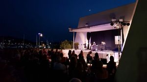 Teatar uz more ove godine i u Trogiru, Makarskoj i Supetru