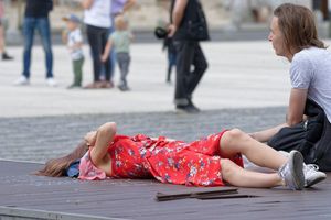 Grad su nam okupirali gosti iz pakla: Prljavi su i nepristojni a naručuju samo pizze, više i ne držimo ribu!