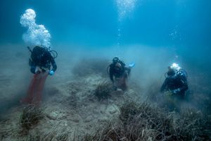 FOTO Ronioci iz podmorja Visa izvadili više od 12 tona otpada!