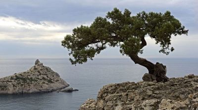 Utorak promjenljiv te oblačno uz kišu i grmljavinu