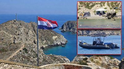 Otišli smo na Palagružu provjeriti navode svjetioničara i zatekli Talijane: "Pa oni na plaži imaju šatore, toalet, dovukli su čitavu logistiku!"