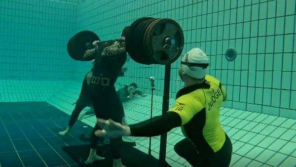 Hrvatski ronioci oborili dva Guinnessova rekorda u splitskom bazenu