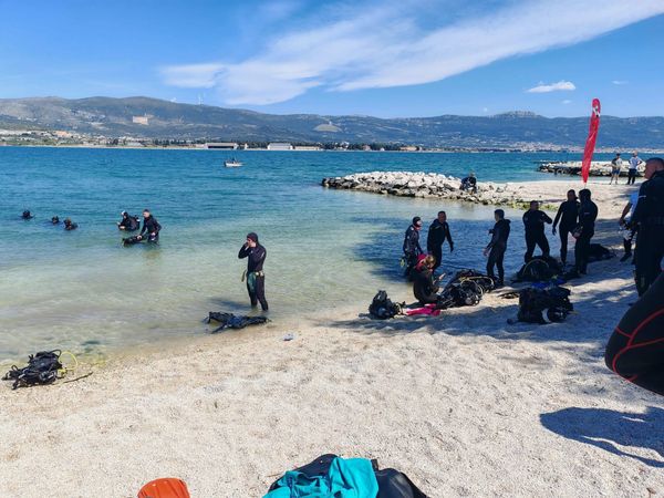 PERO UGARKOVIĆ OBJAVIO ŠOKANTNU ISTINU: "Ekosustav je mrtav, a mi se igramo akcija čišćenja dok nam obala nestaje!"