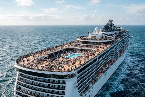 Ispovijesti liječnika s kruzera otkrivaju što se događa iza kulisa luksuza: "Smrt na moru češća je nego mislite!