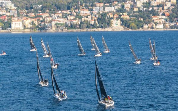 CRO M24 Cup Opatija: "Uhvatiti tramontanu"