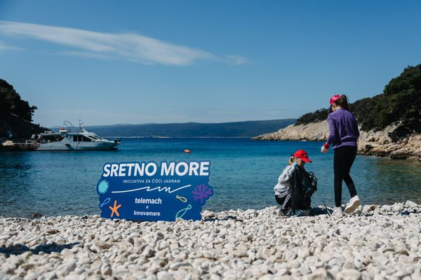 Akcijom Sretno more s otoka Krka i Plavnika uklonjeno 2,5 tona otpada