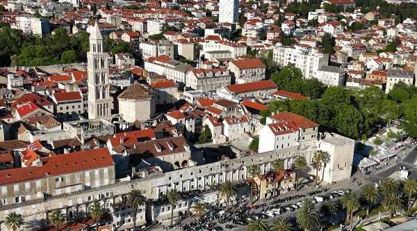 Od suradnje s princom Harryjem do vječne ljubavi prema Splitu: Britanac 35. put stigao na proslavu Sv. Duje