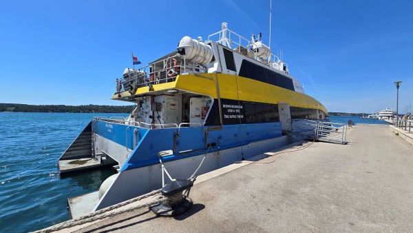 VLADA ODLUČILA Stižu nove cjelogodišnje linije za Brač, Žirje i Kaprije: Otoci se bolje povezuju s kopnom