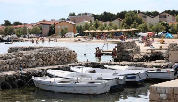 VIR Vraća se zaštitna ograda za kupače na plaži u Lučici