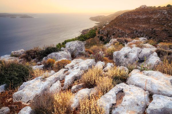 Dva potresa zatresla poznati otok, turisti hitno evakuirani