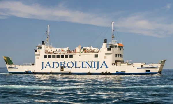 DOZNAJEMO DETALJE Trajekt nasred pučine ostao bez pogona u zadarskom arhipelagu, evo što se dogodilo