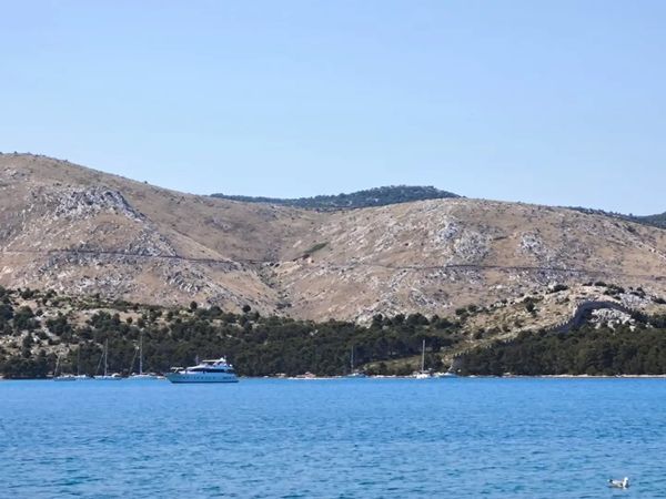 ŽABORIĆ Zbog planiranog sidrišta uz područje Natura 2000 građani će pisati Europskoj komisiji: "Uništit će posidoniju"