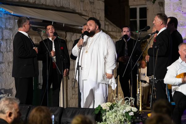 VIDEO: S legendarnom klapom Trogir zapjevali Jacques i Tajči - Ovo MORATE poslušati, naježit ćete se!