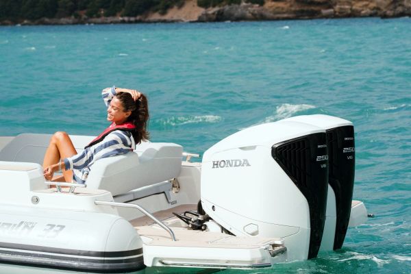 LUKSUZ I BRZINA U 10 METARA: Marlin 33 Weekender – Talijanski RIB koji redefinira vikend krstarenja Jadranom