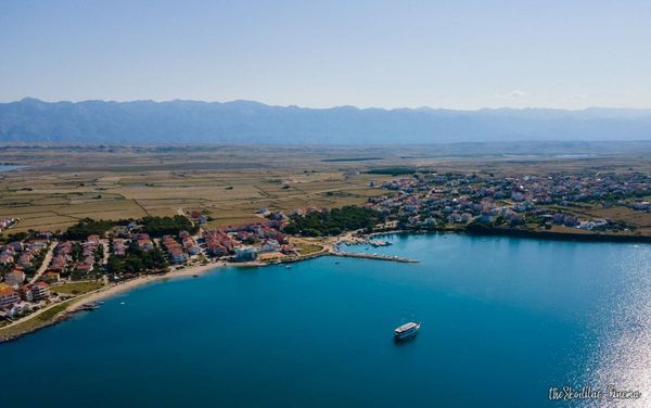 POVLJANSKA FEŠTA Tri dana piva, glazbe i ljetne atmosfere u Povljani