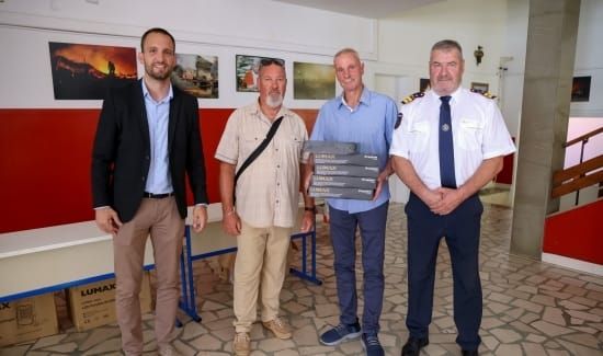 Zadarskim otočnim vatrogascima dodijeljeni reflektori za noćne intervencije