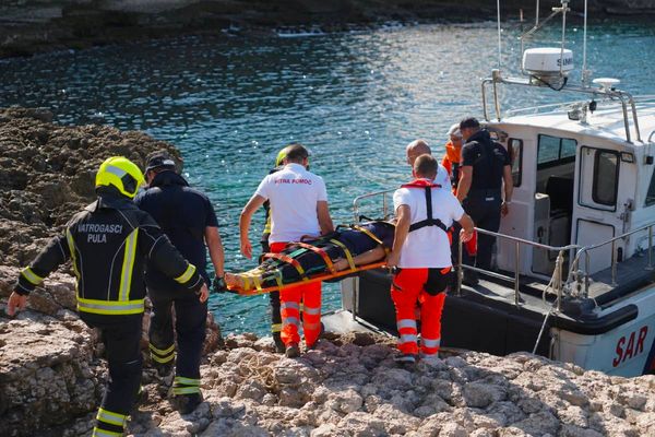 HITNA INTERVENCIJA U PULI: Lučka kapetanija i vatrogasci utrkivali se s vremenom kako bi spasili imobiliziranog pacijenta