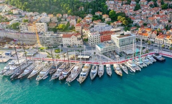 Treći CROYA Yacht Charter Show okuplja vrhunske brokere i luksuznu flotu na Zapadnoj splitskoj obali