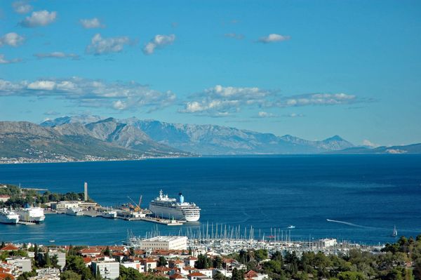 UVALA TRSTENIK Eko-zdravstvena akcija „Mistralov val: Za more. Za zdravlje. Za čovika"