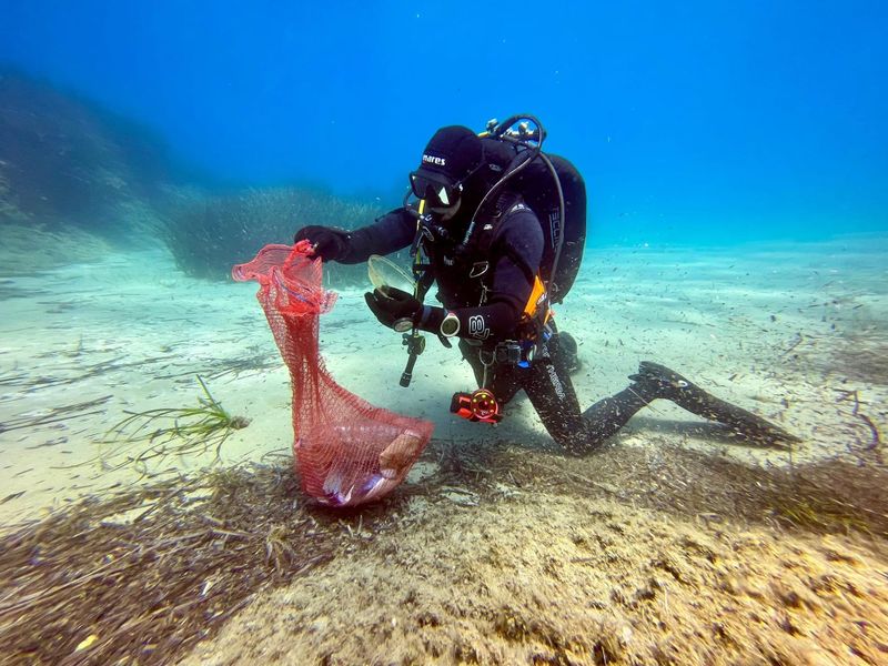 ČISTE MLJET VEĆ 12 GODINA: Rezultati su konačno vidljivi, ali ronioci iz mora i dalje vade nevjerojatne količine otpada!