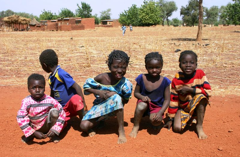 Humanitarna izložba fotografija u Pučišćima hrani djecu u Africi