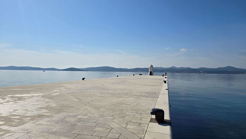 STIŽE PAKLEN, ALI SAVRŠEN UTORAK ZA PLAŽU: Izmjerit ćemo i do 34 °C, a evo gdje će more biti mirno poput ulja!