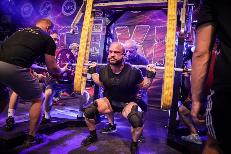 Teo Kalogjera srušio šest europskih rekorda i ostvario povijesni hrvatski rezultat u powerliftingu