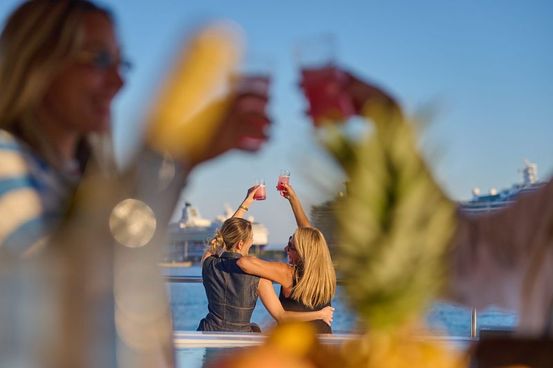 SPOJ TRADICIJE, ZABAVE I POSLA: Splitska Zapadna obala u ritmu Yacht Hop zabava i svečane dodjele nagrada posadama
