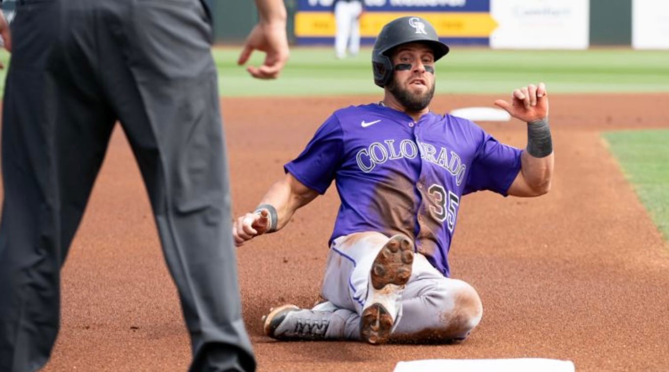 Nick martini slides into third.