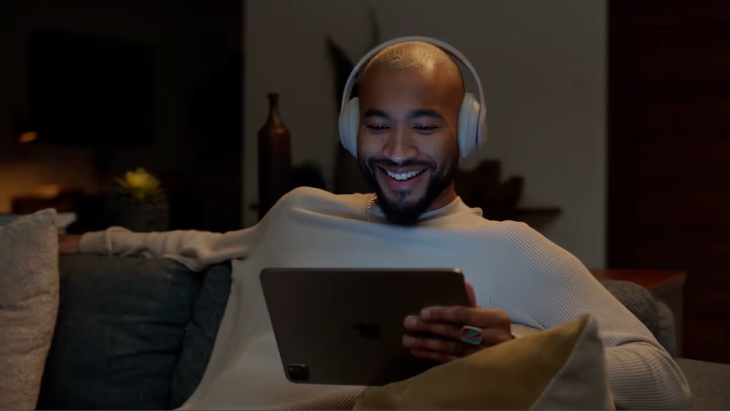 Adeus, AirPods Max: chegaram os novos Beats Studio Pro!