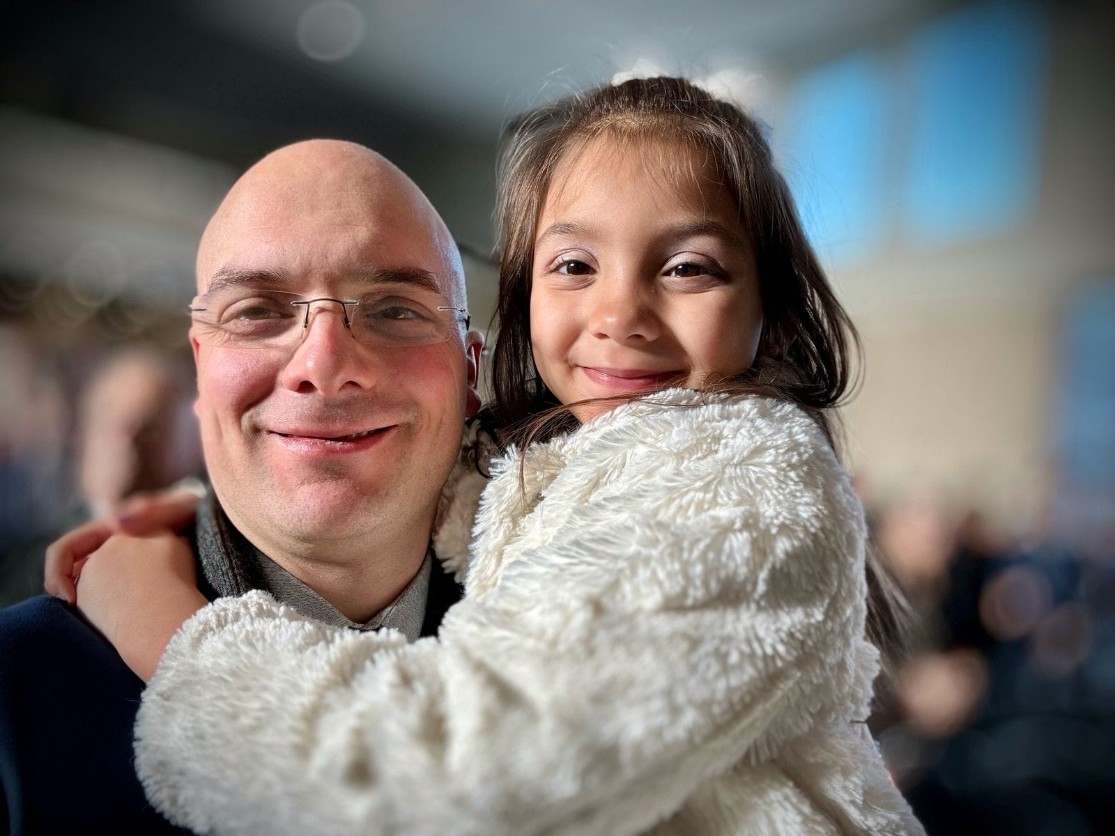 Câmara frontal do iPhone 15 Pro Max no modo retrato