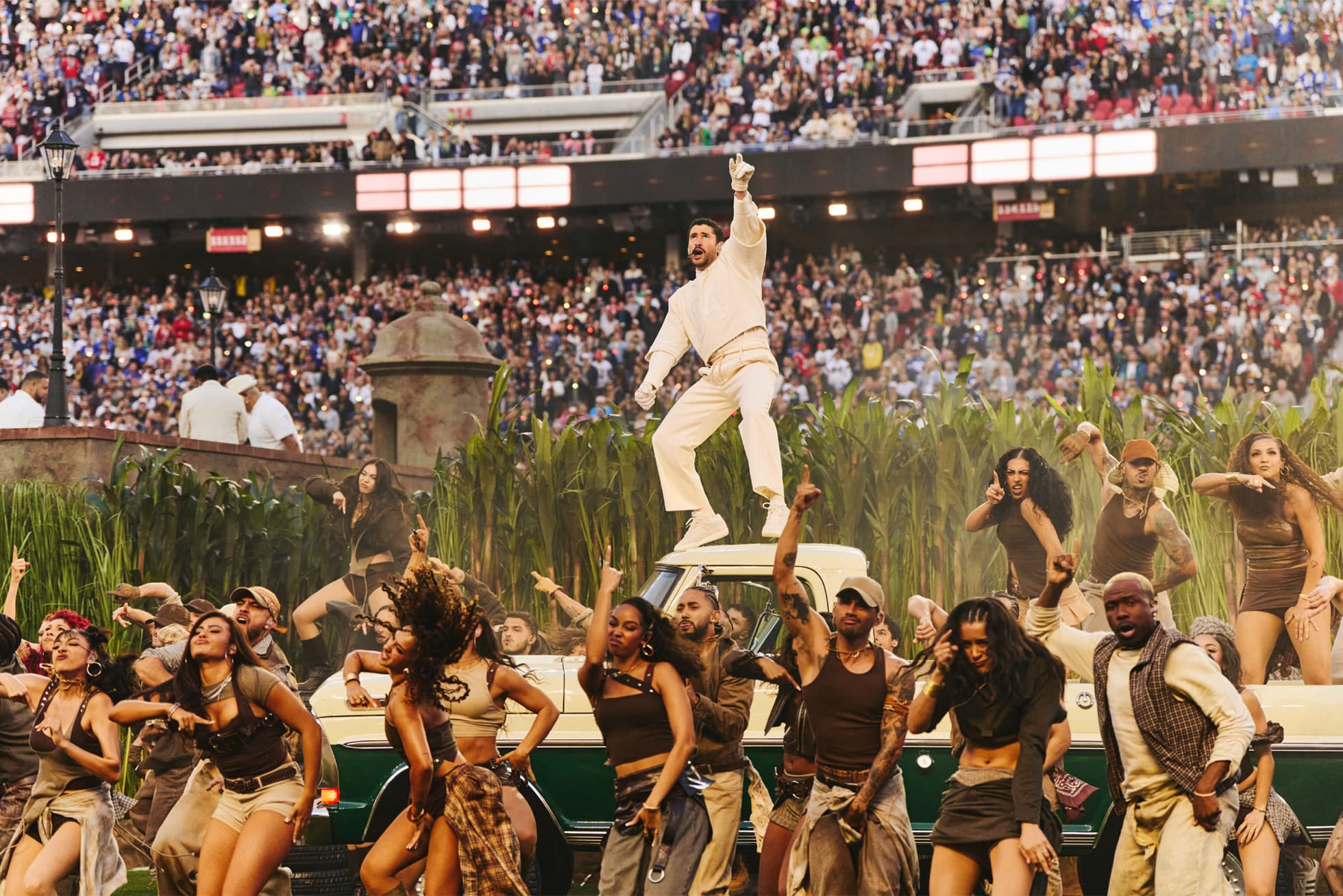 União e Orgulho Latin - Bad Bunny faz história no Halftime Show do Super Bowl