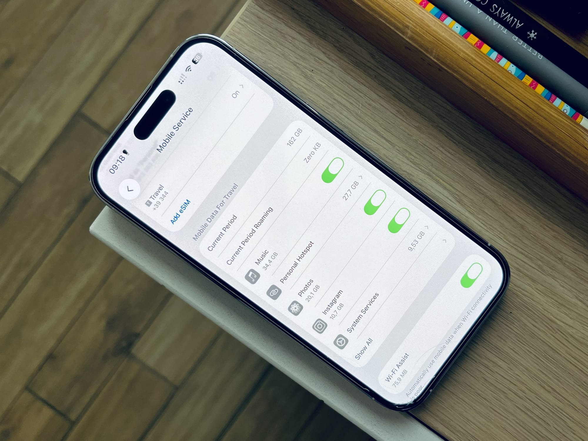 Há uma forma de gastares menos dados móveis no iPhone - Descobre como