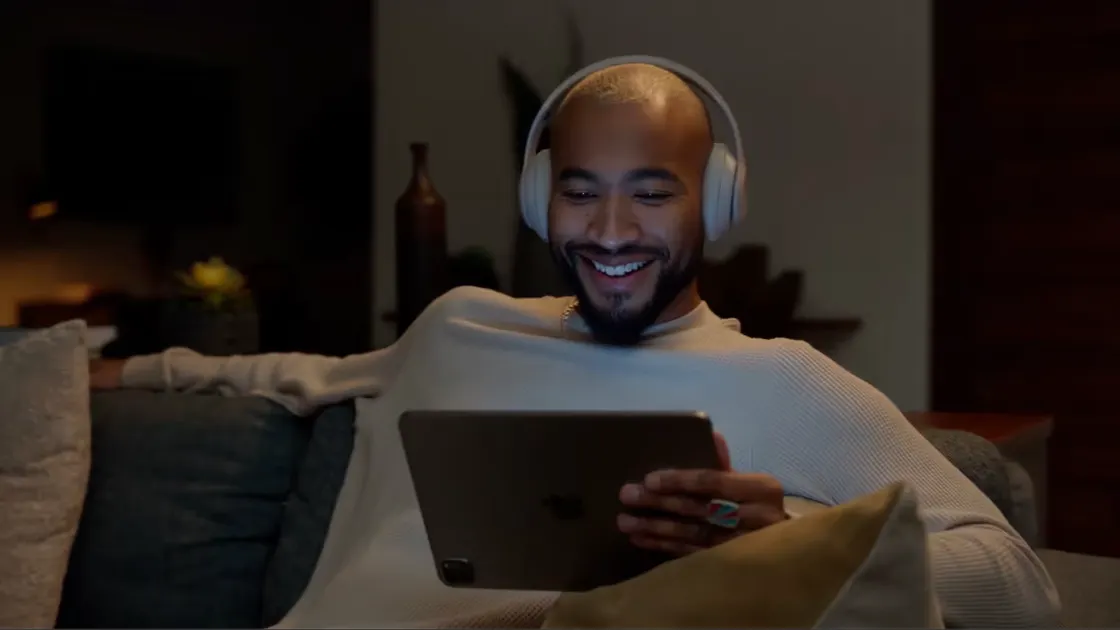 Adeus, AirPods Max: chegaram os novos Beats Studio Pro!