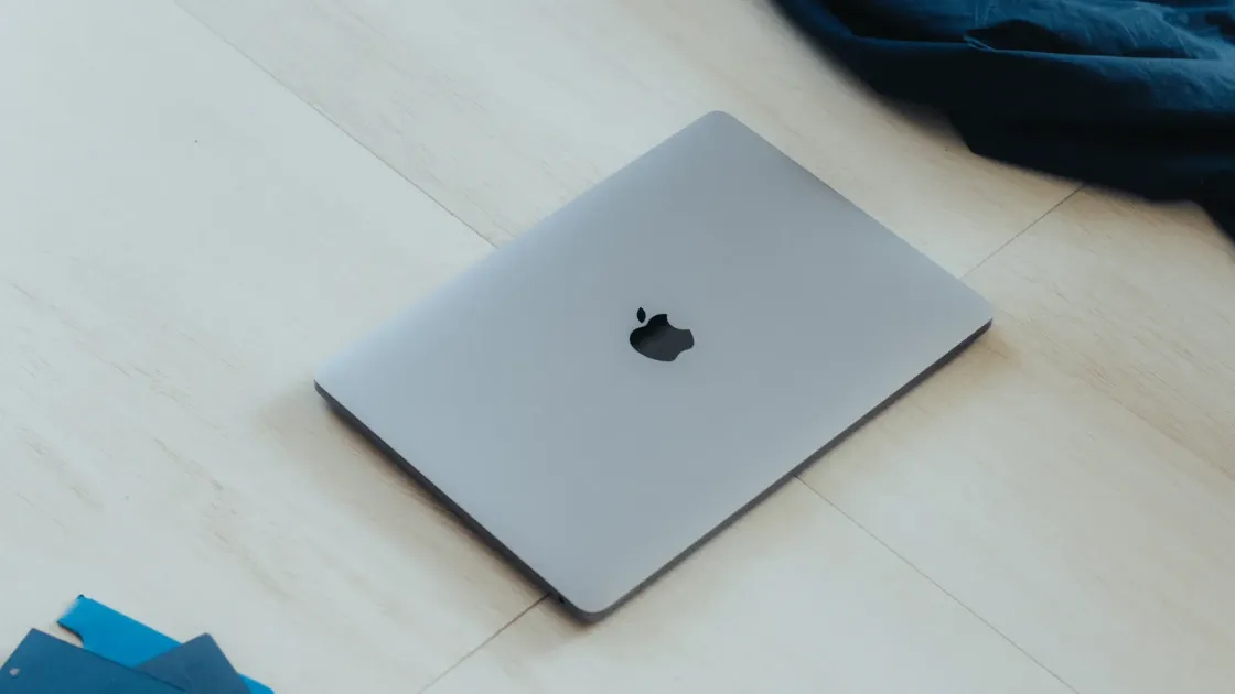 Vais comprar o teu primeiro MacBook? Então considera estes fatores