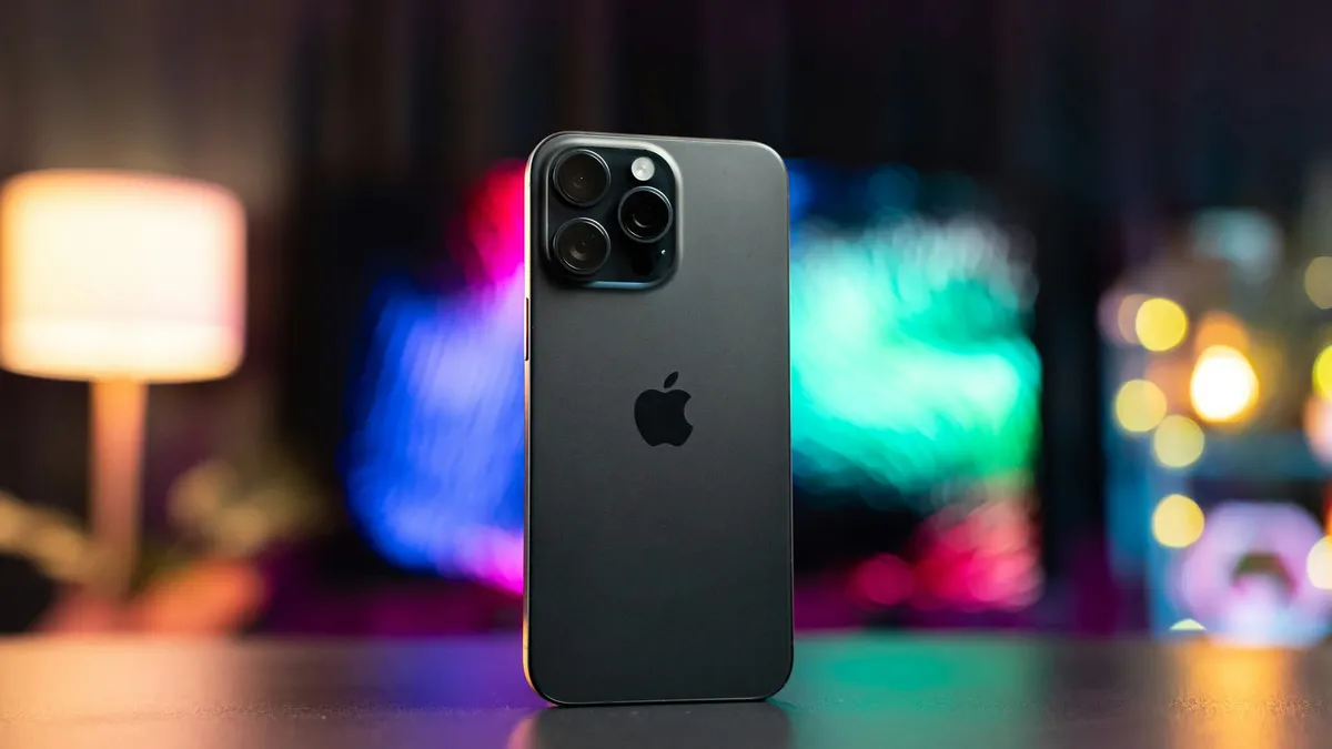 iPhone 15 Pro ainda vale a pena em 2026?