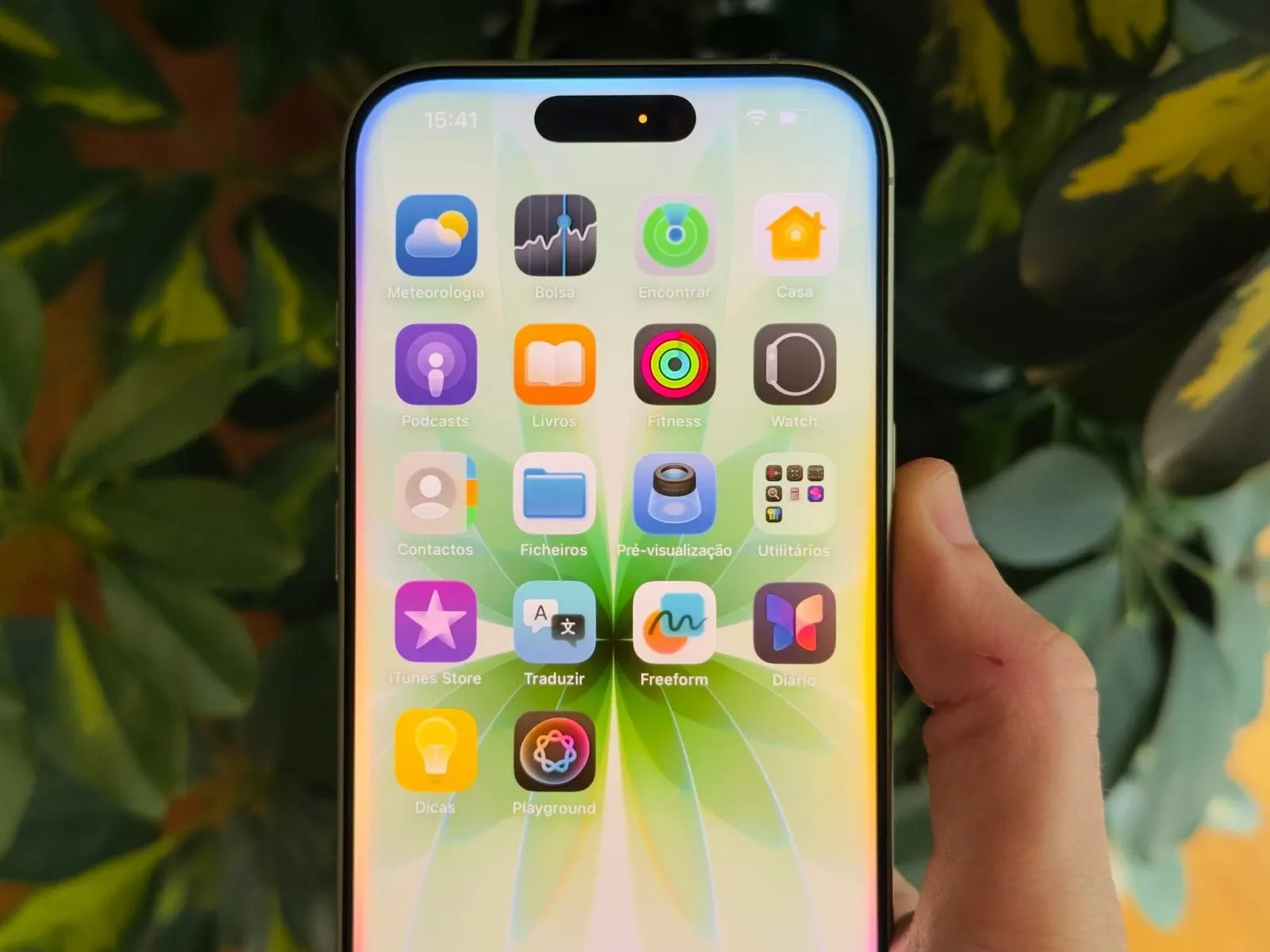 iPhone 18 pode chegar com 12 GB de RAM - e não é por acaso