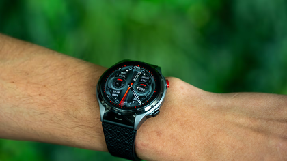 Monitoriza os teus treinos com este novo smartwatch da iServices