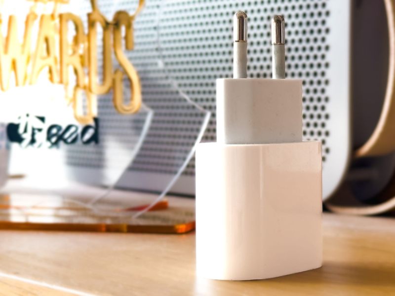 Adaptador para iPhone do IKEA é 80% mais barato que o da Apple - por tempo limitado!
