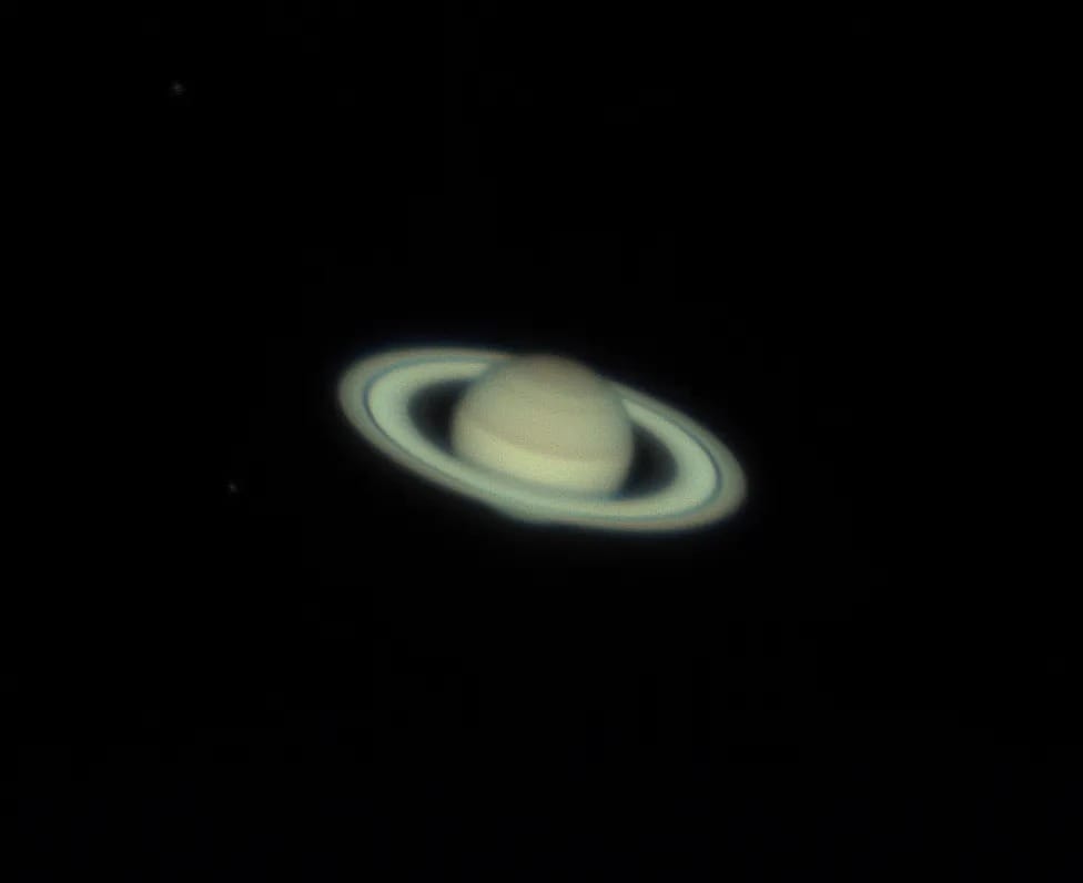 Saturn in the preview, changing sharpness as the focuser moves