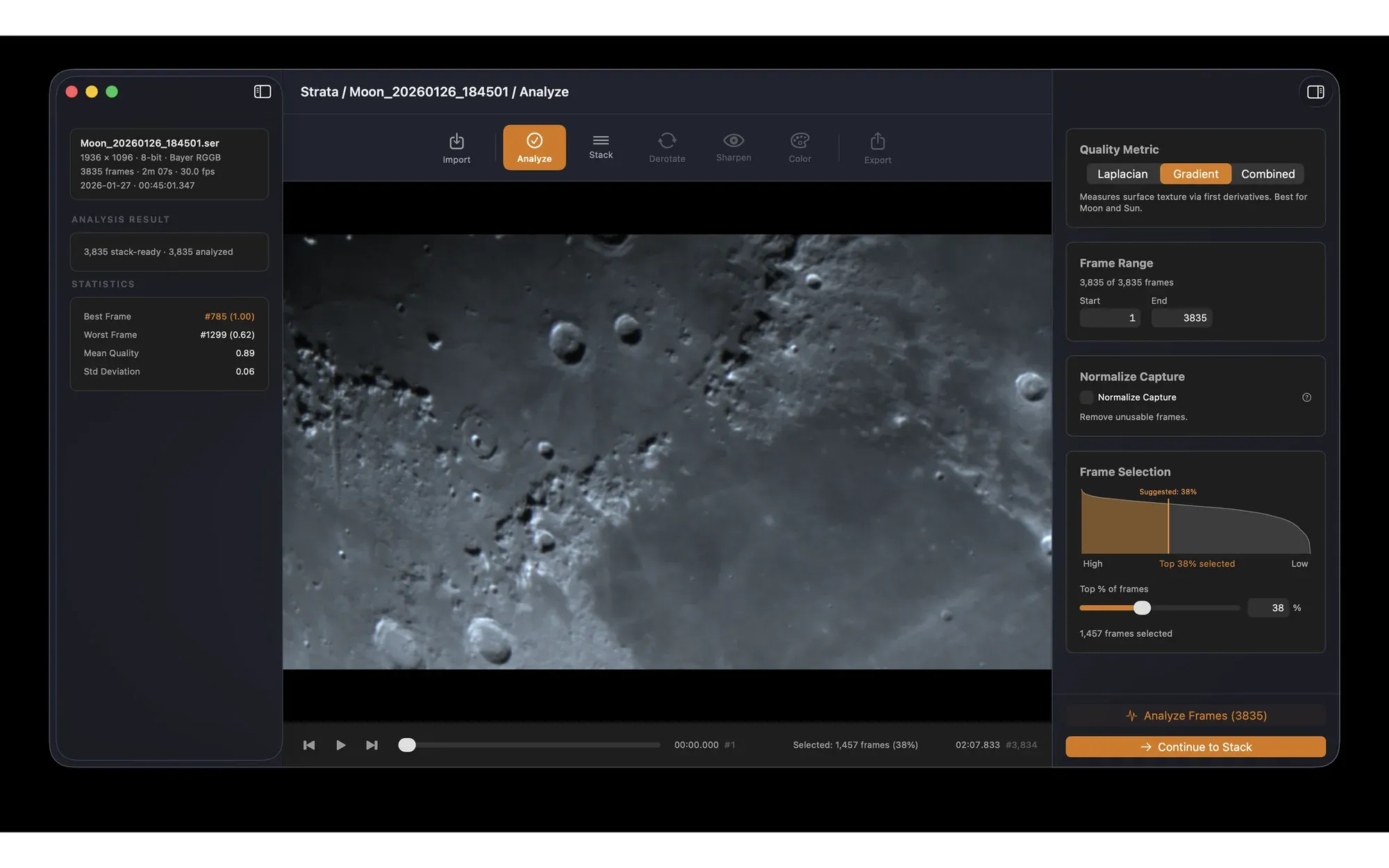 Strata analyzing every frame of a lunar capture, with its quality curve and frame selection
