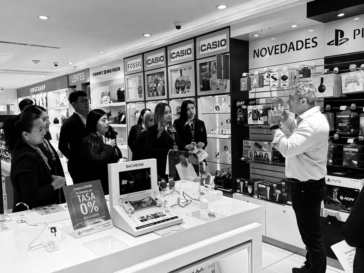 Coaching de Ventas en Tiendas Attenza en Aeropuertos de Centroamérica.