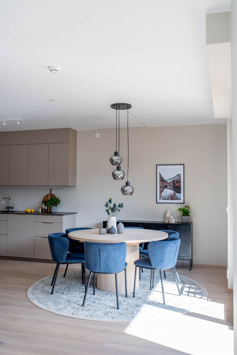 Forny ditt hjem med nye møbler, dekor og belysning