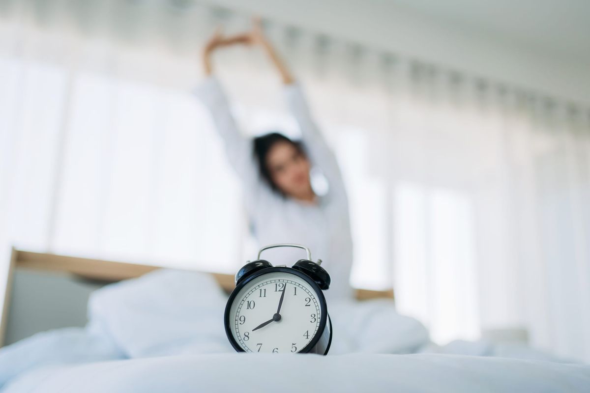 The 10-Minute Evening Reset: Tiny Nighttime Habits for a High-Energy Morning