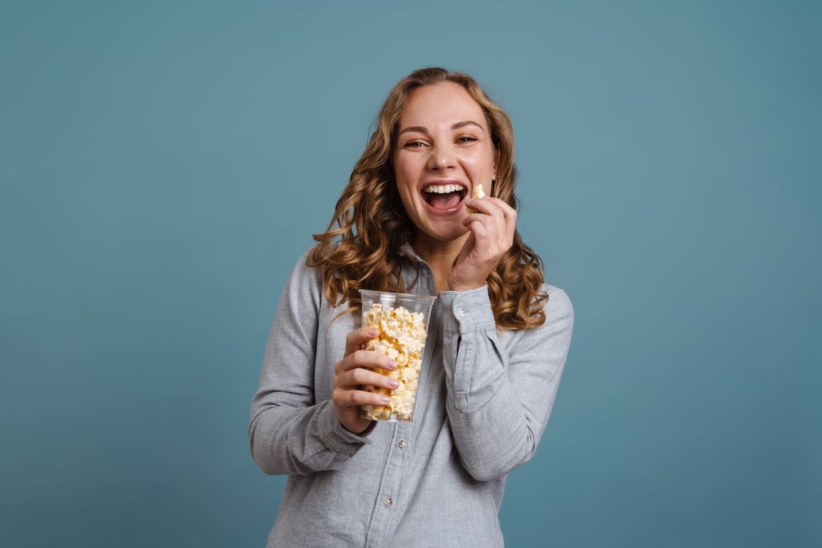 The Protein Leverage Hypothesis: Why You Keep Craving Snacks Until You Hit Your Target