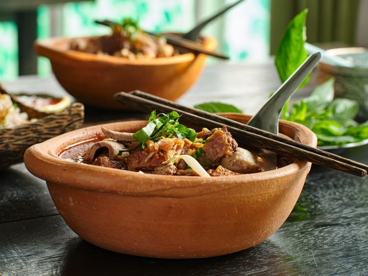High-Volume "Zoodle" Pad Thai: Restaurant Flavor for a Fraction of the Calories