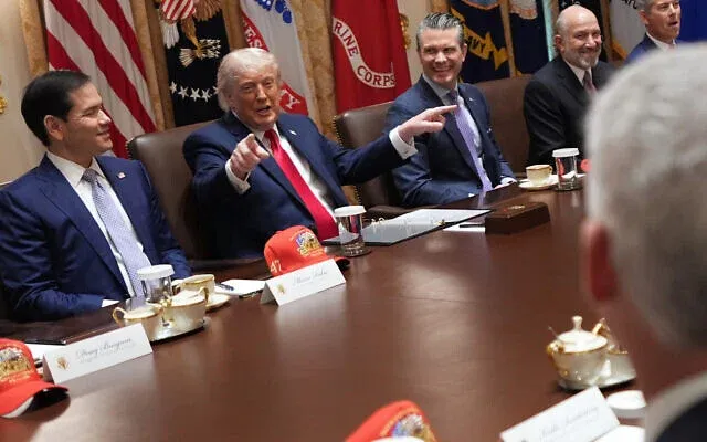 EL MEMORANDO QUE PUEDE CAMBIAR EL MEDIO ORIENTE: EEUU E IRÁN ACORDARON EL MOU — TRUMP EN LA SALA DE CRISIS, KHAMENEI SIN CONFIRMAR, ISRAEL FURIOSO Y GHALIBAF DICIENDO QUE EL GANADOR ES EL QUE SE PREPARE MEJOR PARA LA GUERRA