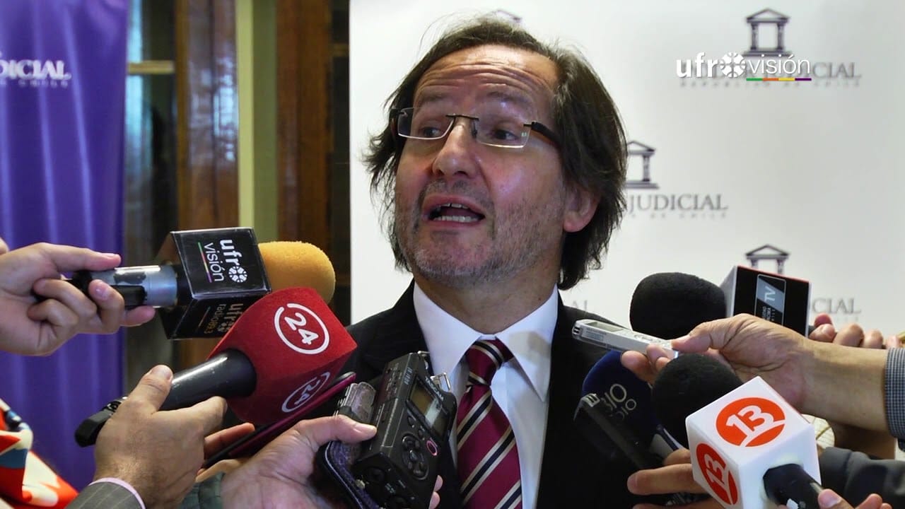 UN MINISTRO PREVARICADOR DE IZQUIERDAS: TRES QUERELLAS ADMITIDAS A TRÁMITE CONTRA EL MINISTRO MESA POR CONDENAR A MILITARES QUE LA EVIDENCIA UBICA EN OTRO LUGAR